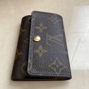 Louis Vuitton key case
